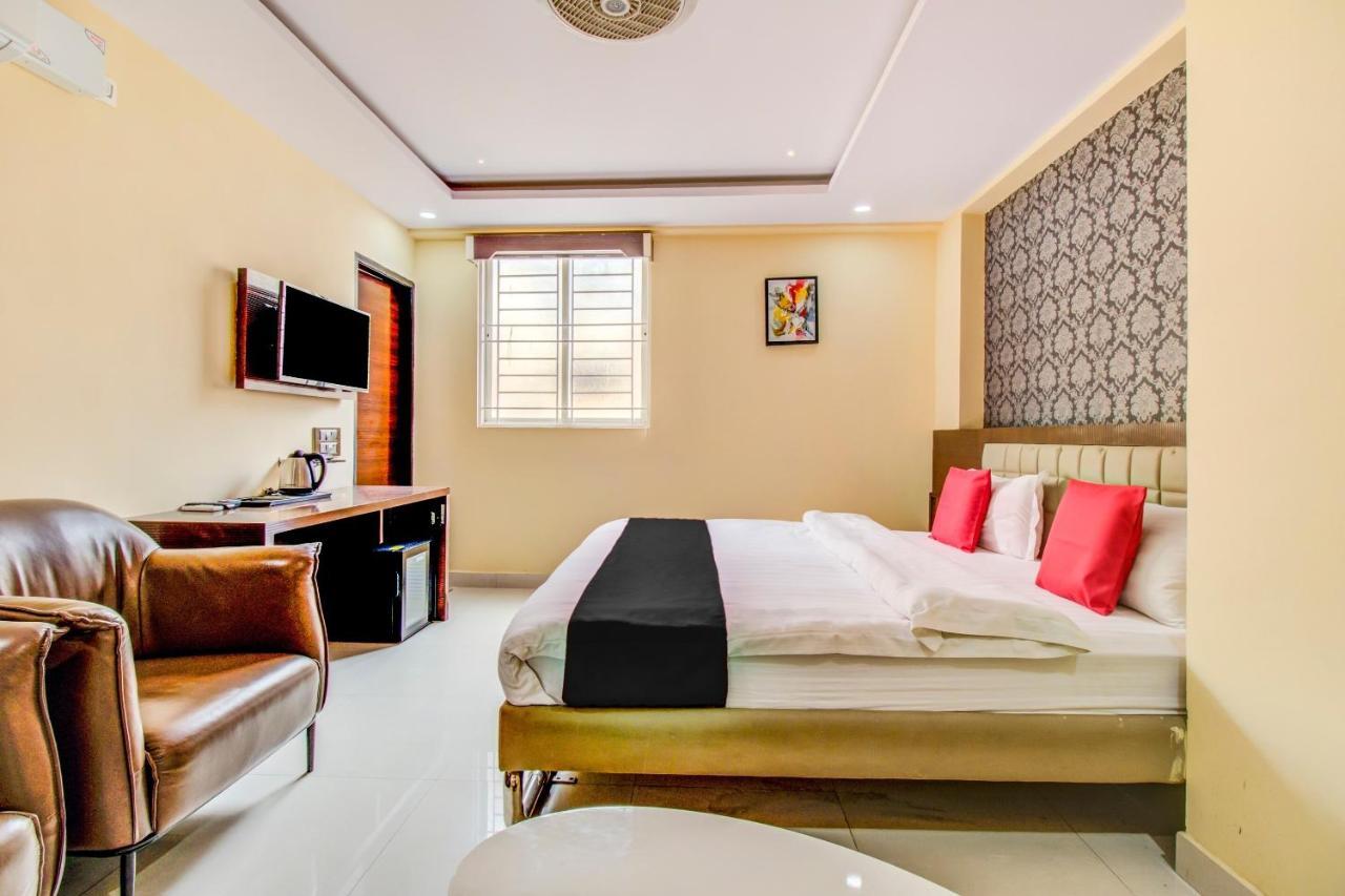 Capital O 5381 The Emirates Hotel Bengaluru Kültér fotó
